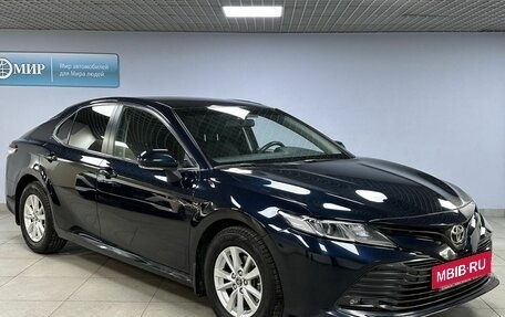 Toyota Camry, 2018 год, 2 150 000 рублей, 3 фотография