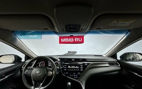 Toyota Camry, 2018 год, 2 150 000 рублей, 12 фотография