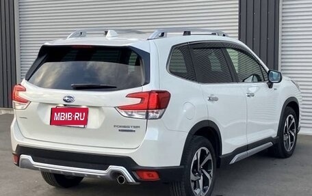 Subaru Forester, 2021 год, 2 050 000 рублей, 3 фотография