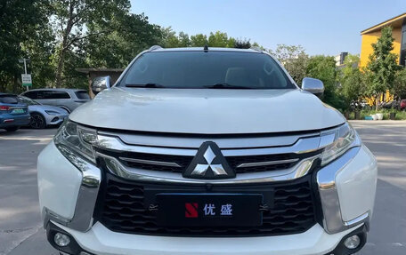 Mitsubishi Pajero Sport III рестайлинг, 2021 год, 2 650 000 рублей, 2 фотография