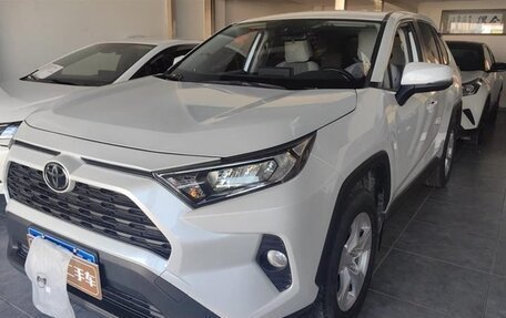 Toyota RAV4, 2021 год, 2 000 010 рублей, 1 фотография
