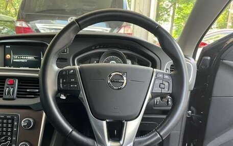 Volvo V40 II рестайлинг, 2015 год, 864 000 рублей, 11 фотография