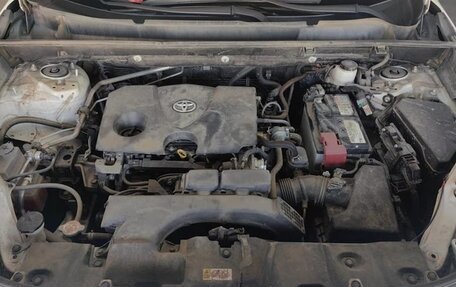 Toyota RAV4, 2021 год, 2 000 010 рублей, 7 фотография