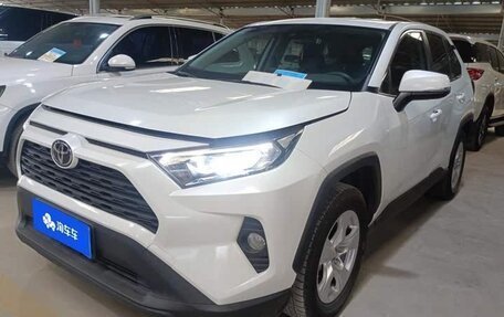 Toyota RAV4, 2022 год, 2 002 010 рублей, 2 фотография
