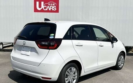 Honda Fit, 2021 год, 910 000 рублей, 2 фотография