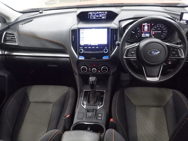 Subaru XV II, 2017 год, 1 830 000 рублей, 4 фотография