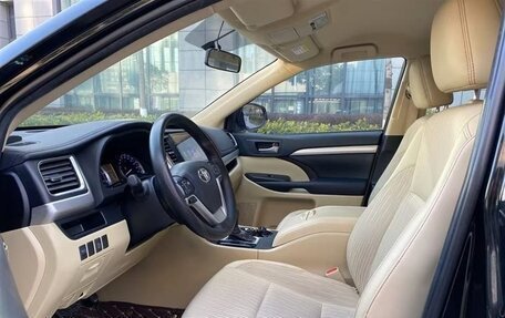 Toyota Highlander, 2021 год, 2 658 030 рублей, 13 фотография