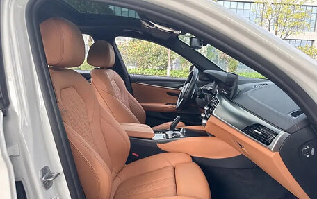 BMW 5 серия, 2022 год, 3 775 000 рублей, 14 фотография