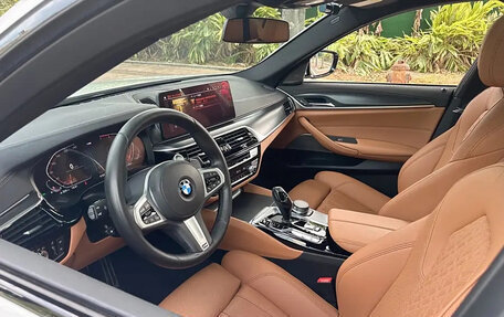 BMW 5 серия, 2022 год, 3 775 000 рублей, 11 фотография