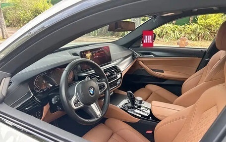 BMW 5 серия, 2022 год, 3 775 000 рублей, 10 фотография