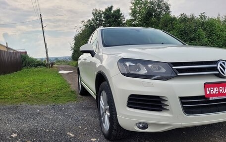 Volkswagen Touareg III, 2011 год, 2 195 000 рублей, 4 фотография