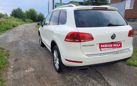 Volkswagen Touareg III, 2011 год, 2 195 000 рублей, 8 фотография