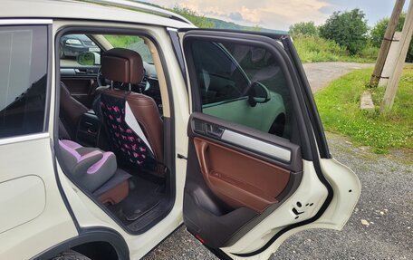 Volkswagen Touareg III, 2011 год, 2 195 000 рублей, 13 фотография