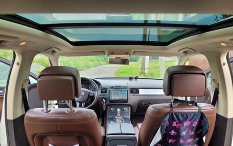 Volkswagen Touareg III, 2011 год, 2 195 000 рублей, 18 фотография