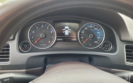 Volkswagen Touareg III, 2011 год, 2 195 000 рублей, 19 фотография