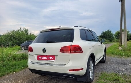 Volkswagen Touareg III, 2011 год, 2 195 000 рублей, 10 фотография