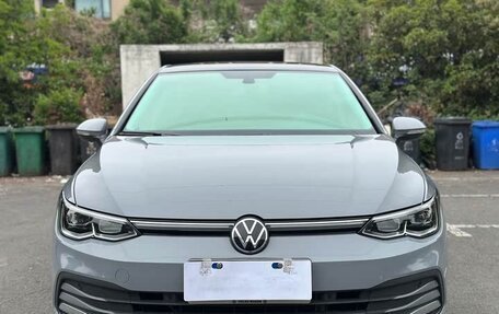 Volkswagen Golf VIII, 2022 год, 1 800 000 рублей, 3 фотография