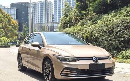 Volkswagen Golf VIII, 2021 год, 1 770 000 рублей, 3 фотография