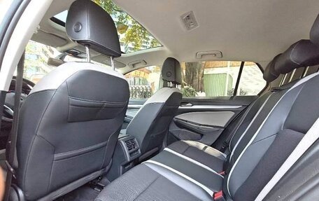 Volkswagen Golf VIII, 2021 год, 1 770 000 рублей, 6 фотография