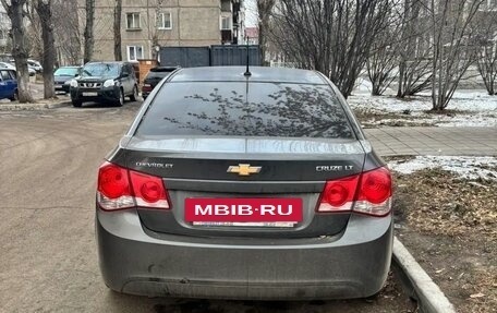 Chevrolet Cruze II, 2010 год, 700 000 рублей, 11 фотография