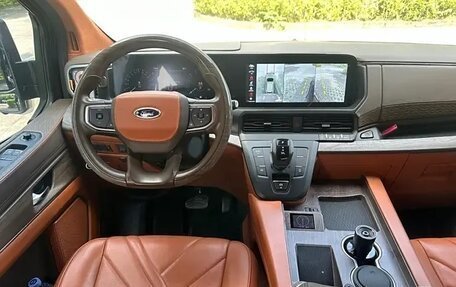 Ford Tourneo Custom I рестайлинг, 2024 год, 4 575 000 рублей, 7 фотография