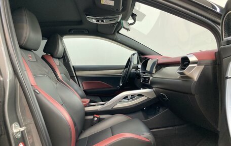 Geely Coolray I, 2023 год, 1 900 000 рублей, 14 фотография
