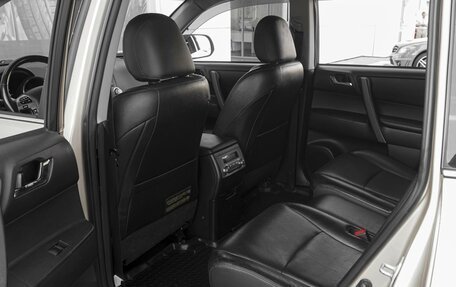 Toyota Highlander III, 2012 год, 2 520 000 рублей, 13 фотография