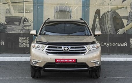 Toyota Highlander III, 2012 год, 2 520 000 рублей, 3 фотография