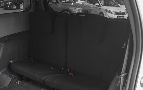 Toyota Wish II, 2010 год, 1 379 000 рублей, 9 фотография