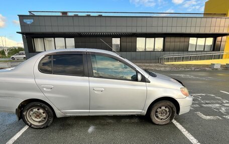 Toyota Platz, 2001 год, 330 000 рублей, 9 фотография