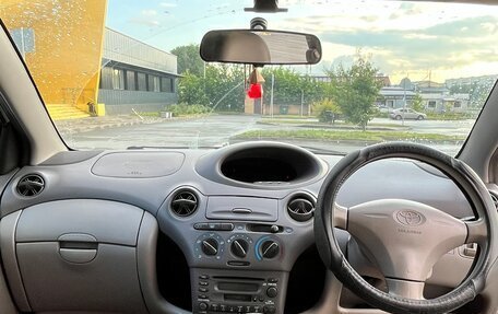 Toyota Platz, 2001 год, 330 000 рублей, 8 фотография