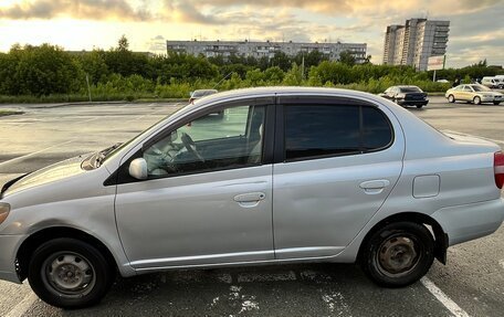 Toyota Platz, 2001 год, 330 000 рублей, 10 фотография