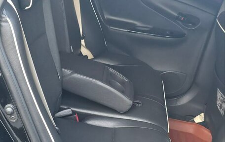 Toyota Corolla, 2011 год, 1 155 000 рублей, 10 фотография