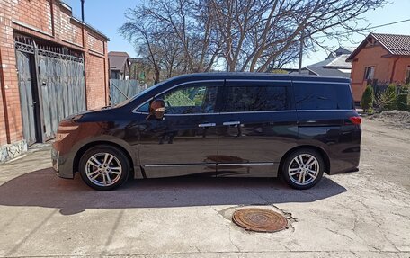 Nissan Elgrand III, 2011 год, 2 250 000 рублей, 7 фотография