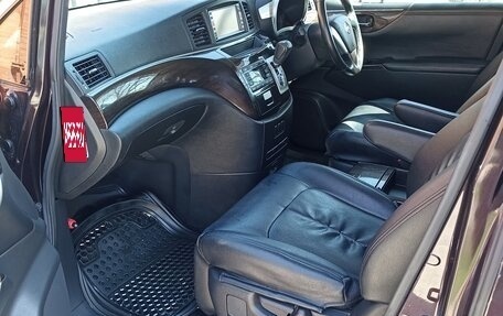 Nissan Elgrand III, 2011 год, 2 250 000 рублей, 13 фотография