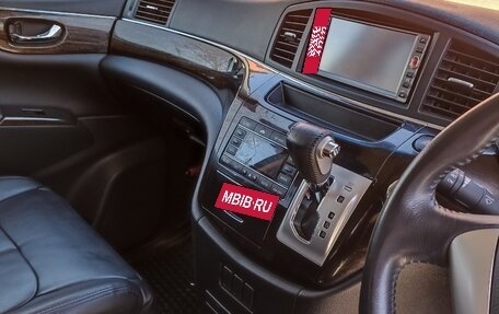 Nissan Elgrand III, 2011 год, 2 250 000 рублей, 14 фотография