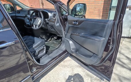 Nissan Elgrand III, 2011 год, 2 250 000 рублей, 16 фотография