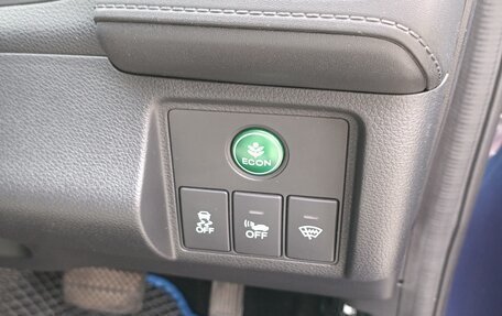 Honda Vezel, 2014 год, 1 750 000 рублей, 18 фотография