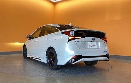 Toyota Prius IV XW50, 2022 год, 2 705 055 рублей, 4 фотография
