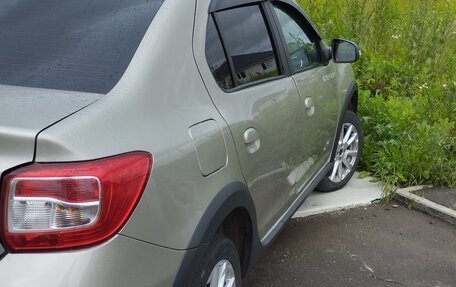 Renault Logan II, 2018 год, 790 000 рублей, 2 фотография
