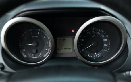 Toyota Land Cruiser Prado 150 рестайлинг 2, 2012 год, 2 900 000 рублей, 13 фотография