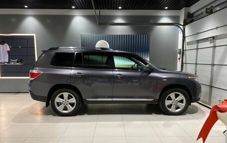 Toyota Highlander III, 2011 год, 1 900 000 рублей, 6 фотография