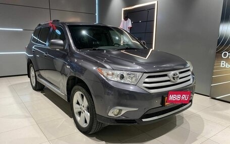 Toyota Highlander III, 2011 год, 1 900 000 рублей, 7 фотография