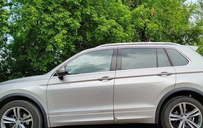 Volkswagen Tiguan II, 2019 год, 3 300 000 рублей, 1 фотография