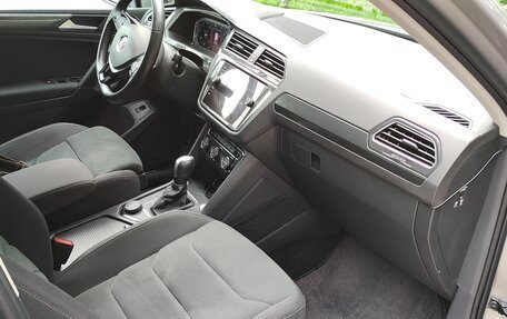 Volkswagen Tiguan II, 2019 год, 3 300 000 рублей, 19 фотография