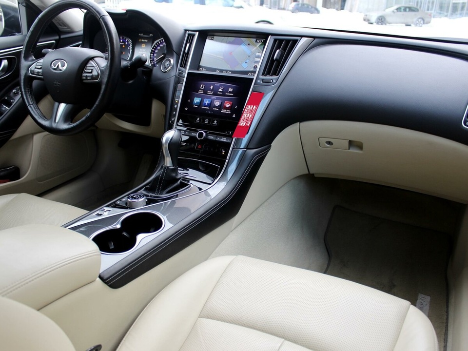 Infiniti Q50 I, 2015 год, 650 000 рублей, 8 фотография