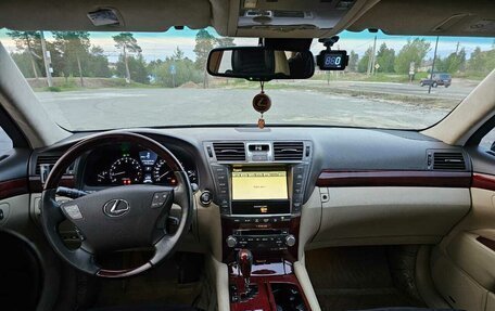 Lexus LS IV, 2012 год, 2 700 000 рублей, 10 фотография