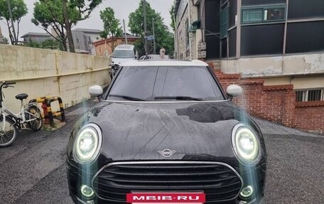 MINI Clubman, 2020 год, 1 935 240 рублей, 2 фотография