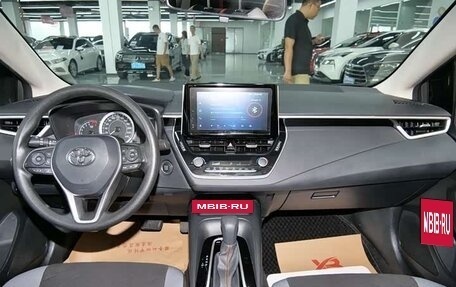 Toyota Corolla, 2022 год, 1 293 000 рублей, 7 фотография