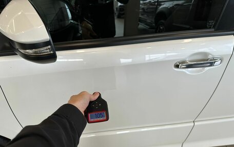 Toyota Noah III, 2018 год, 2 779 000 рублей, 22 фотография